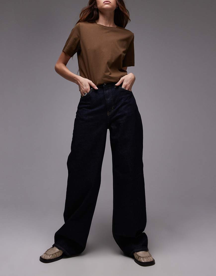 ARKET - Lupine - Weit geschnittene Jeans in Rinse-Waschung mit hohem Bund-Blau von Arket