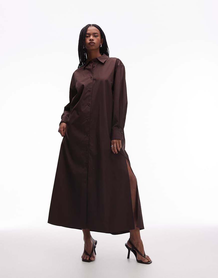 ARKET - Maxi-Hemdblusenkleid in Dunkelbraun aus reiner Baumwolle mit Seitenschlitzen ARKET - Maxi-Hemdblusenkleid in Dunkelbraun aus reiner Baumwolle mit Seitenschlitzen von Arket