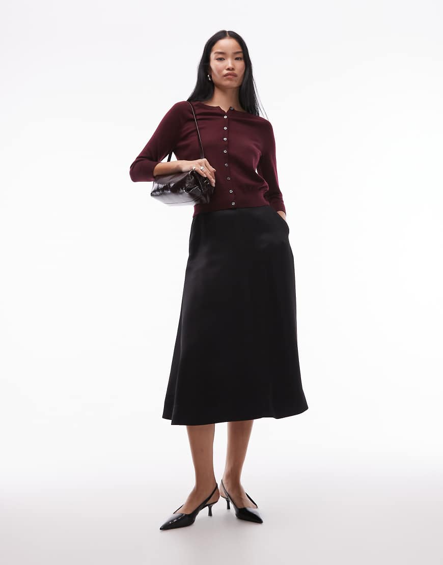 ARKET - Maxirock aus schwerem Satin in Schwarz mit A-Linie und Falten von Arket