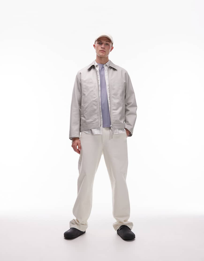 ARKET - Minimalistische Workwear-Jacke in Maulwurfbraun mit Frontreißverschluss und Kragen-Neutral von Arket