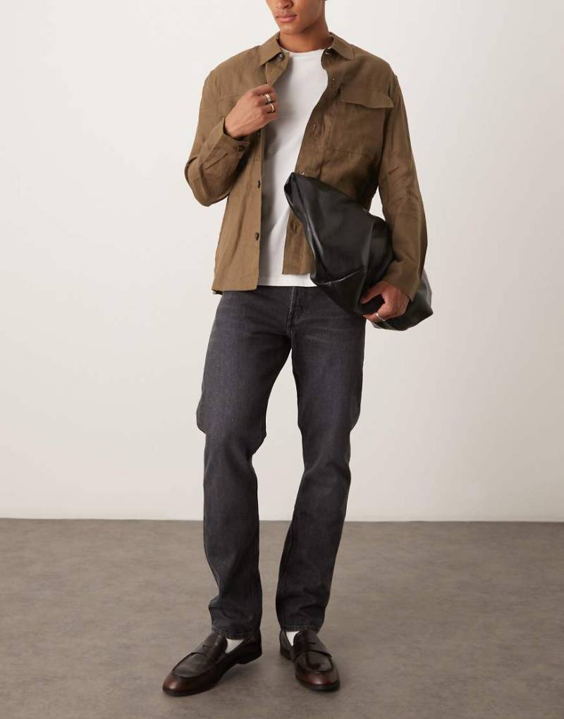 ARKET - Park - Jeans in Anthrazitgrau mit normalem, geradem Schnitt von Arket