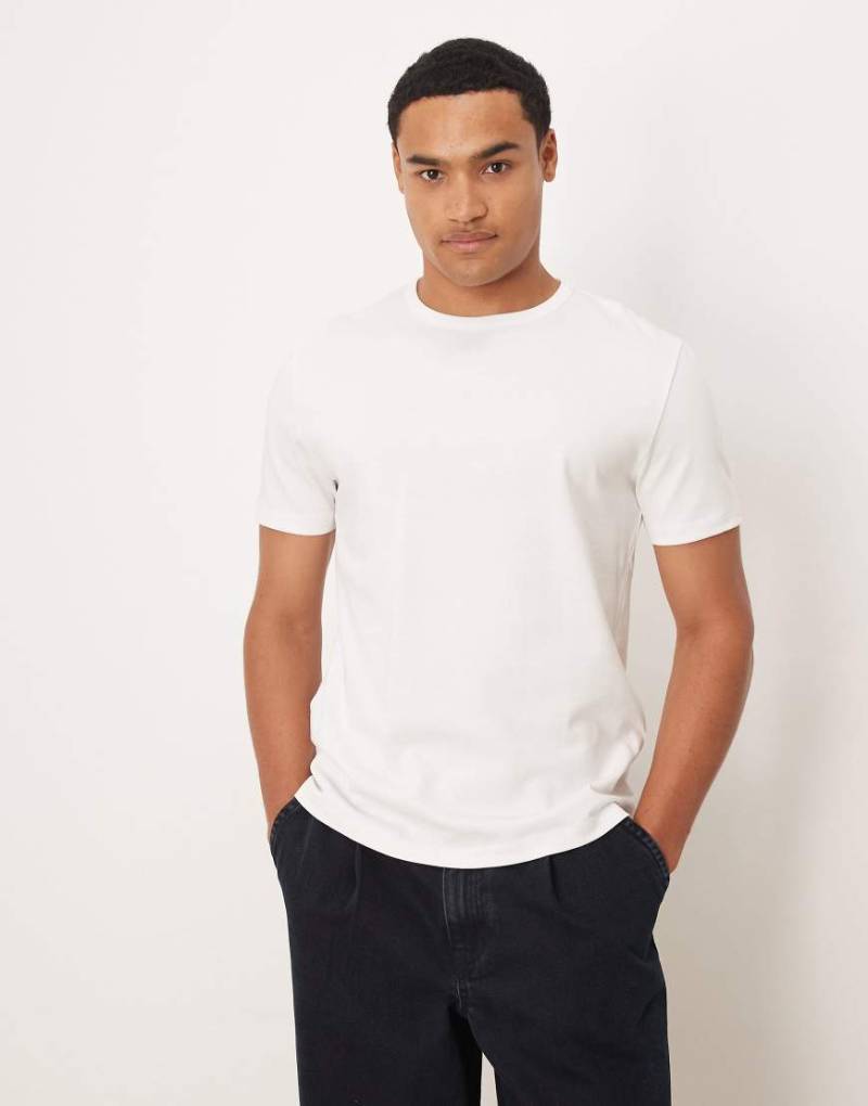 ARKET - Schweres Slim-Fit-T-Shirt aus reiner Baumwolle in Weiß von Arket