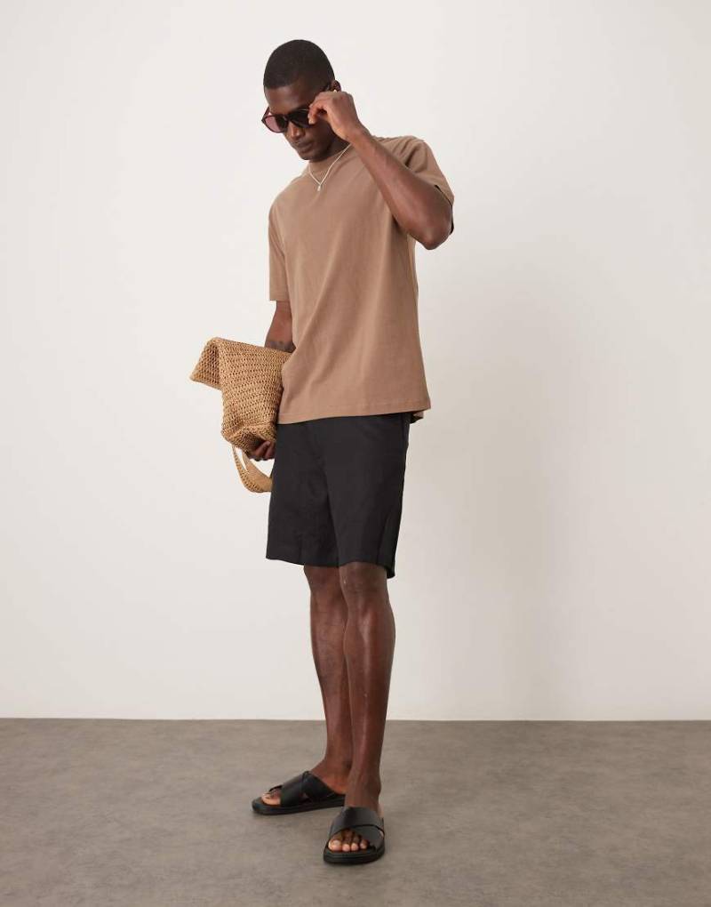 ARKET - Shorts aus reinem Leinen in Schwarz von Arket