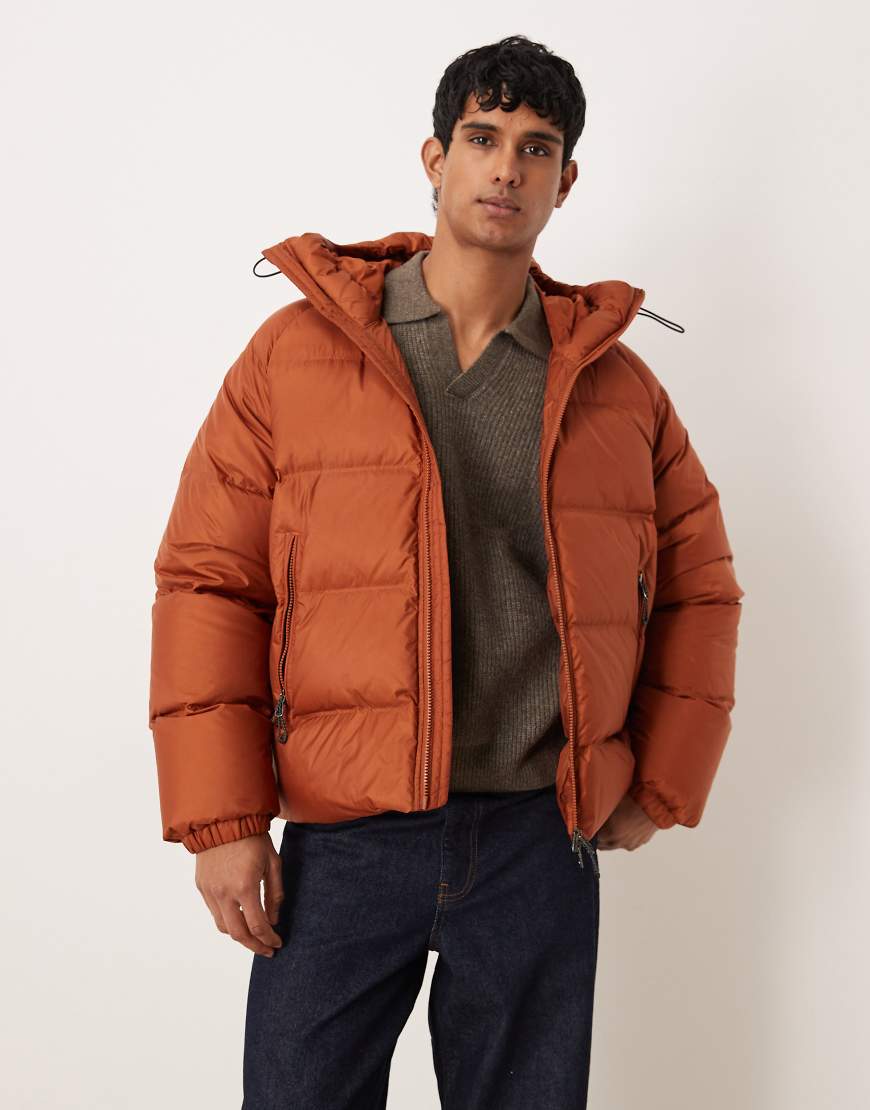 ARKET - Sportive Daunenjacke in Orange mit Kapuze von Arket