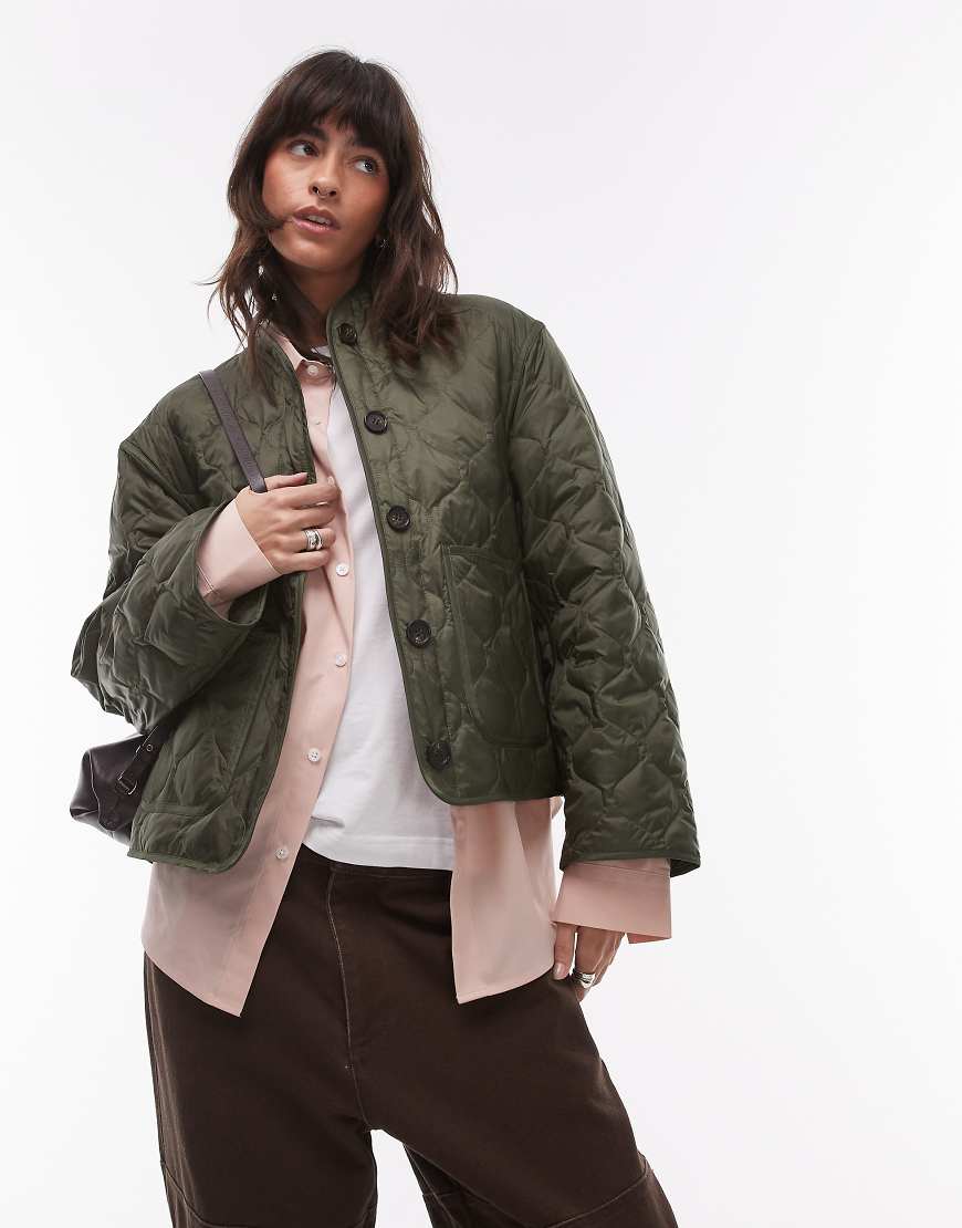 ARKET - Steppjacke in Khaki-Grün ARKET - Steppjacke in Khaki-Grün von Arket