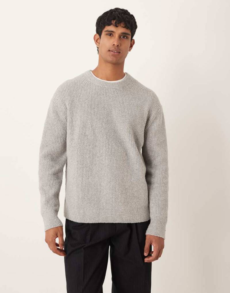ARKET - Strickpullover in meliertem Grau mit breiter Rippenstruktur von Arket