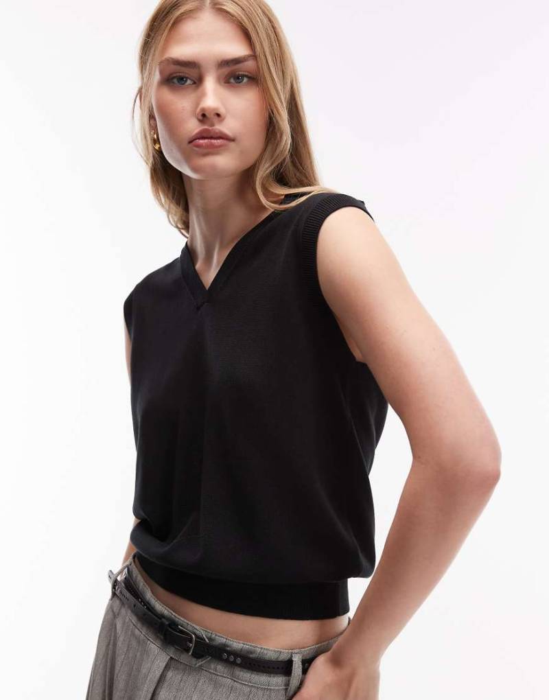 ARKET - Leichtes Strick-Tanktop in Schwarz mit V-Ausschnitt von Arket