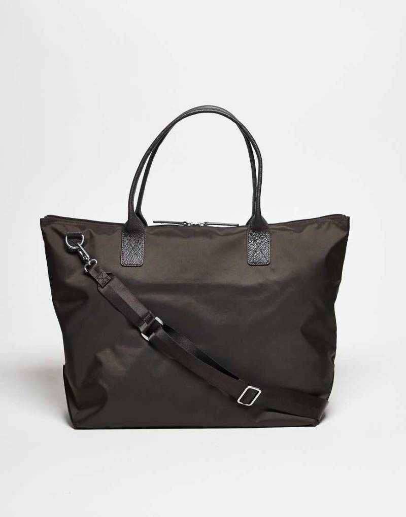 ARKET - Unisex-Weekender-Tragetasche aus Nylon mit 36-Stunden-Format und Riemen aus Leder in Braun von Arket