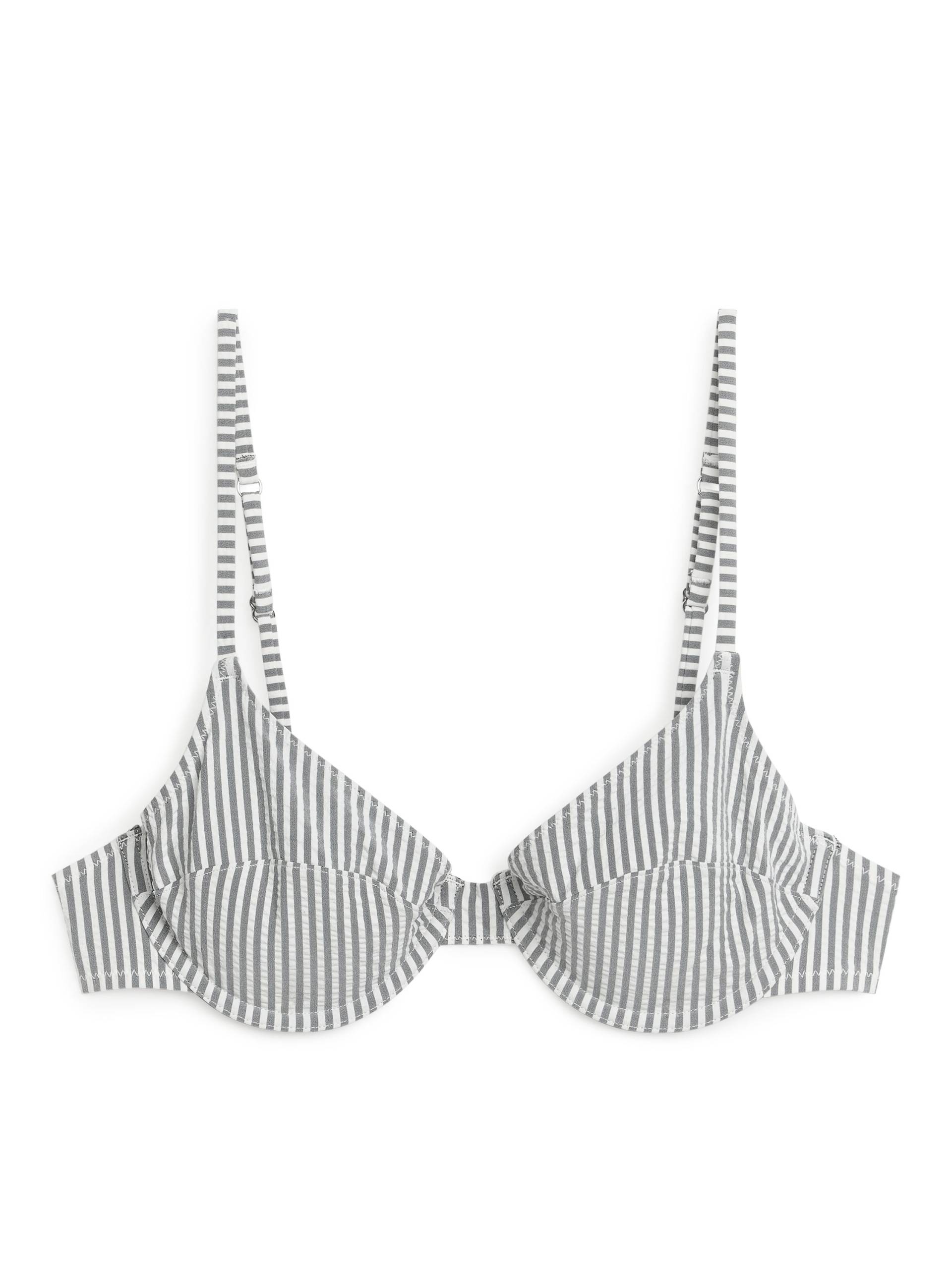 Arket Bikini-Oberteil mit Bügel aus Seersucker Schwarz/weiß gestreift in Größe 70C. Farbe: Black/white stripe von Arket