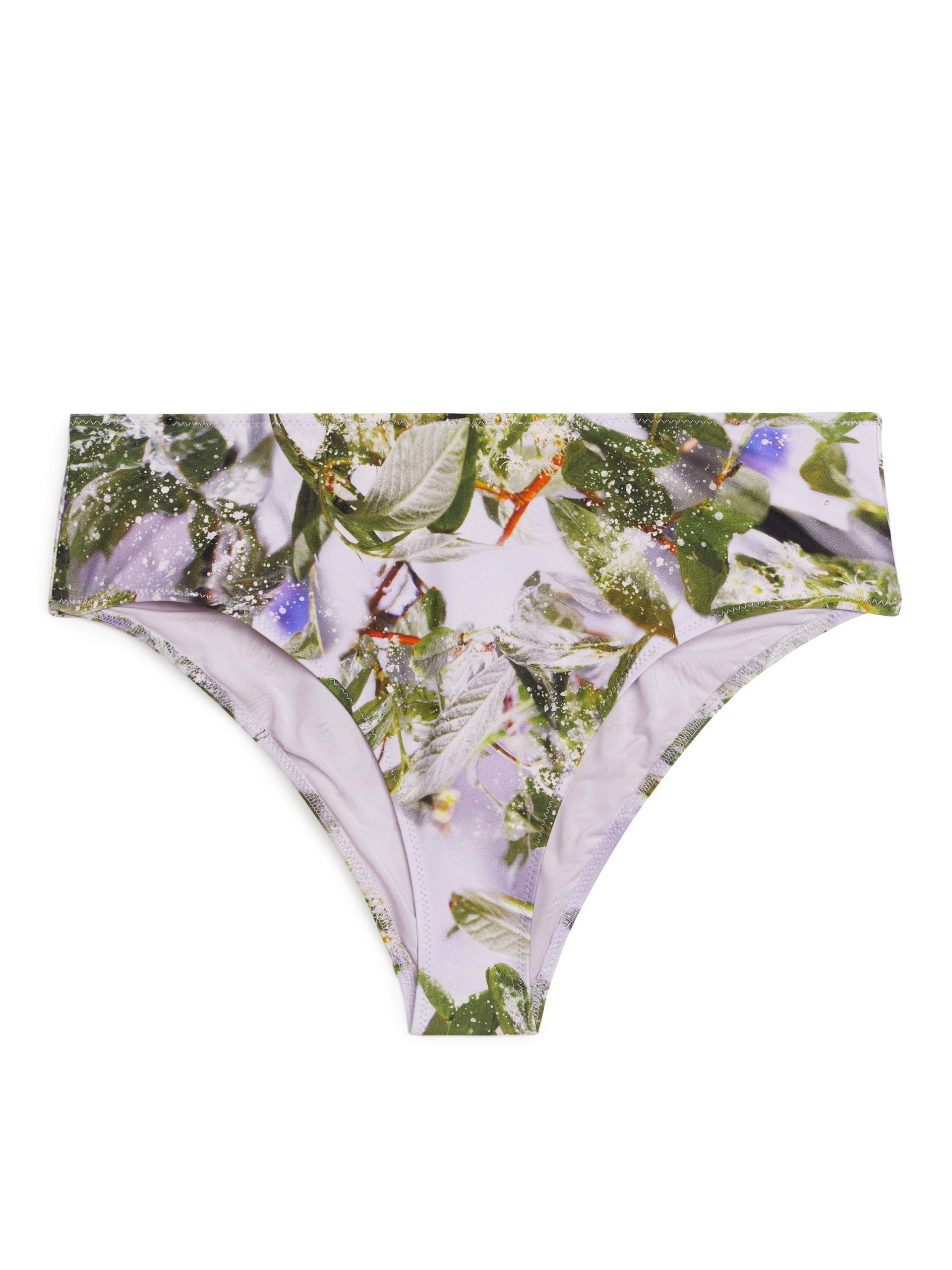 Arket Bikinihöschen mit Slowflower-Print Flieder/Blüten, Bikini-Unterteil in Größe 34. Farbe: Lilac/floral von Arket