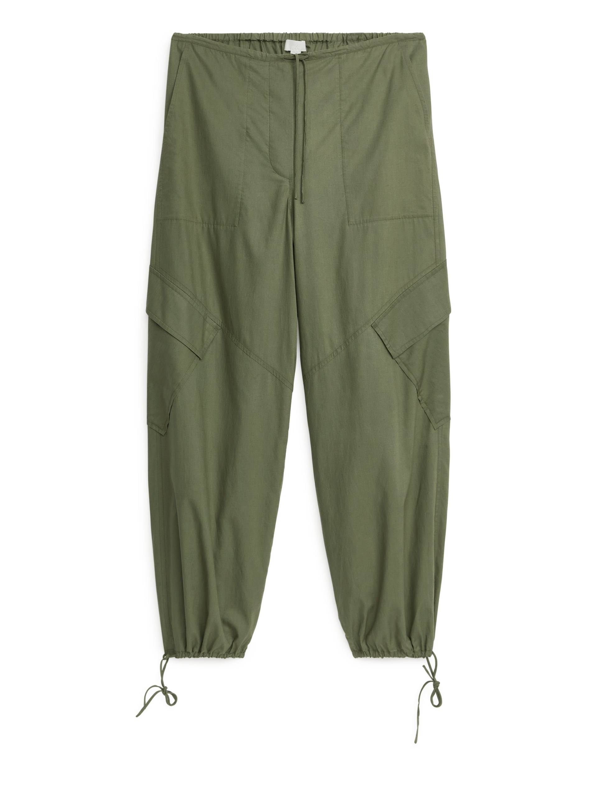 Arket Cargohose aus Lyocell-Mischung Khaki, Chinohosen in Größe 44. Farbe: Khaki green von Arket