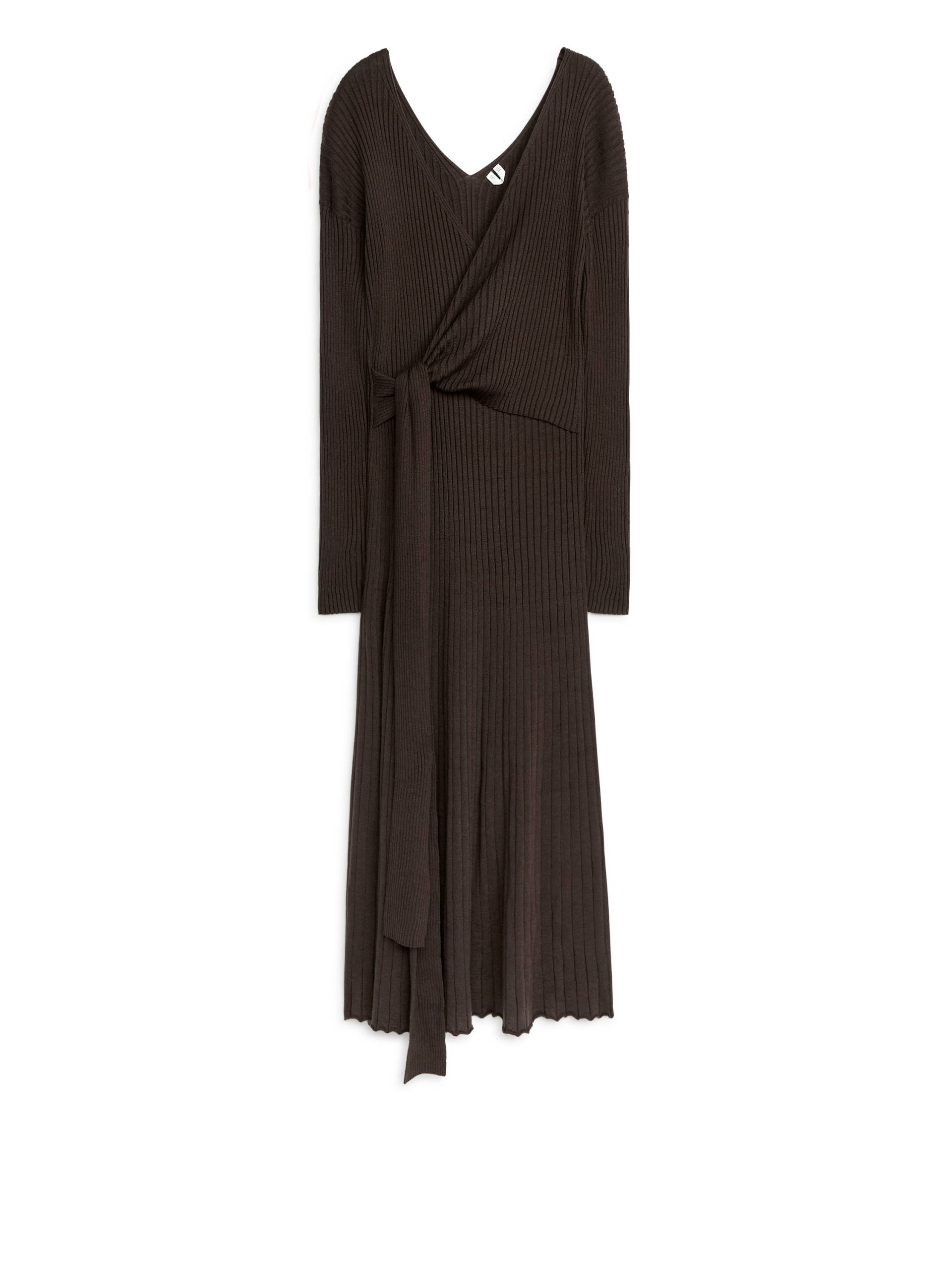 Arket Geripptes Wickelkleid Dunkelbraun, Alltagskleider in Größe S. Farbe: Dark brown von Arket