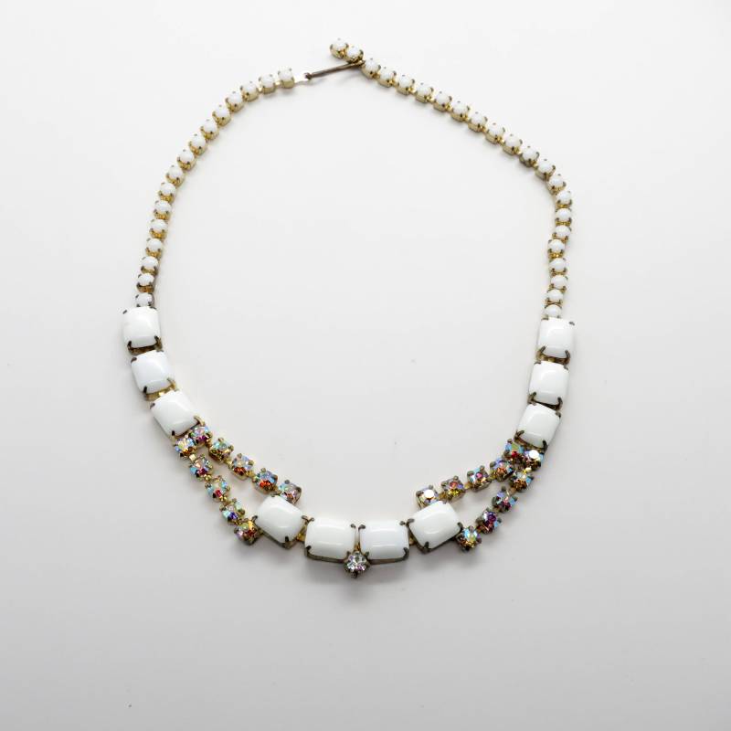 Vintage 15" Verstellbarer Weißer Glasstein & Regenbogen Strass Halskette von ArlieJewelryEtc