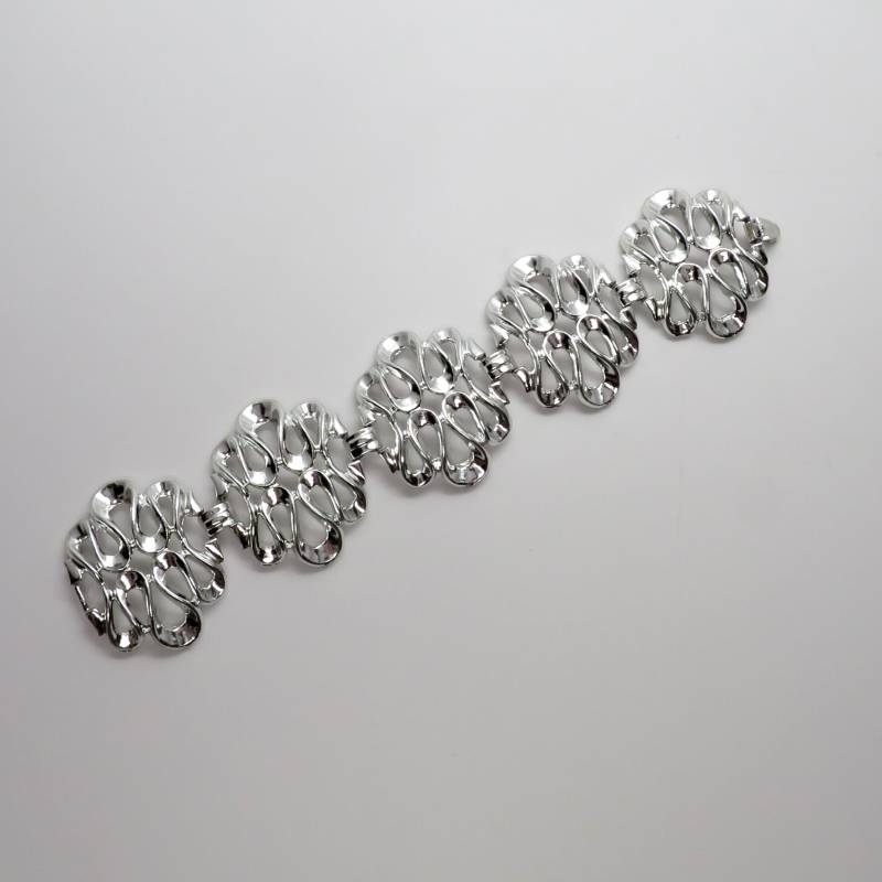 Vintage Mid Century Modern Lg. Swirl Kostüm Statement Armband in Weiß von ArlieJewelryEtc