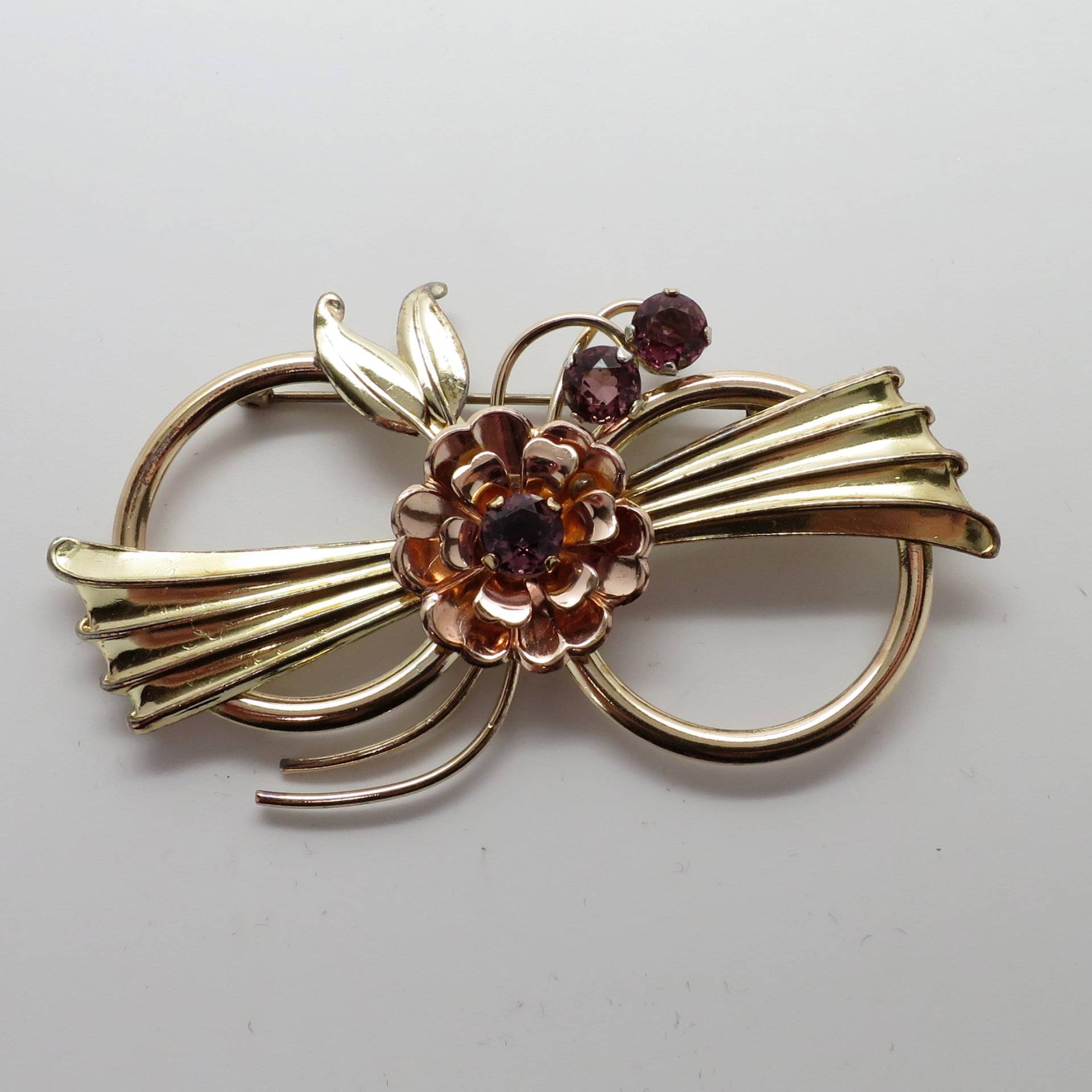 Vintage Pink & Gelb Gold Filled Harry Iskin Kreis Blumen Pin/Brosche Set Mit Amethysten Imitat von ArlieJewelryEtc