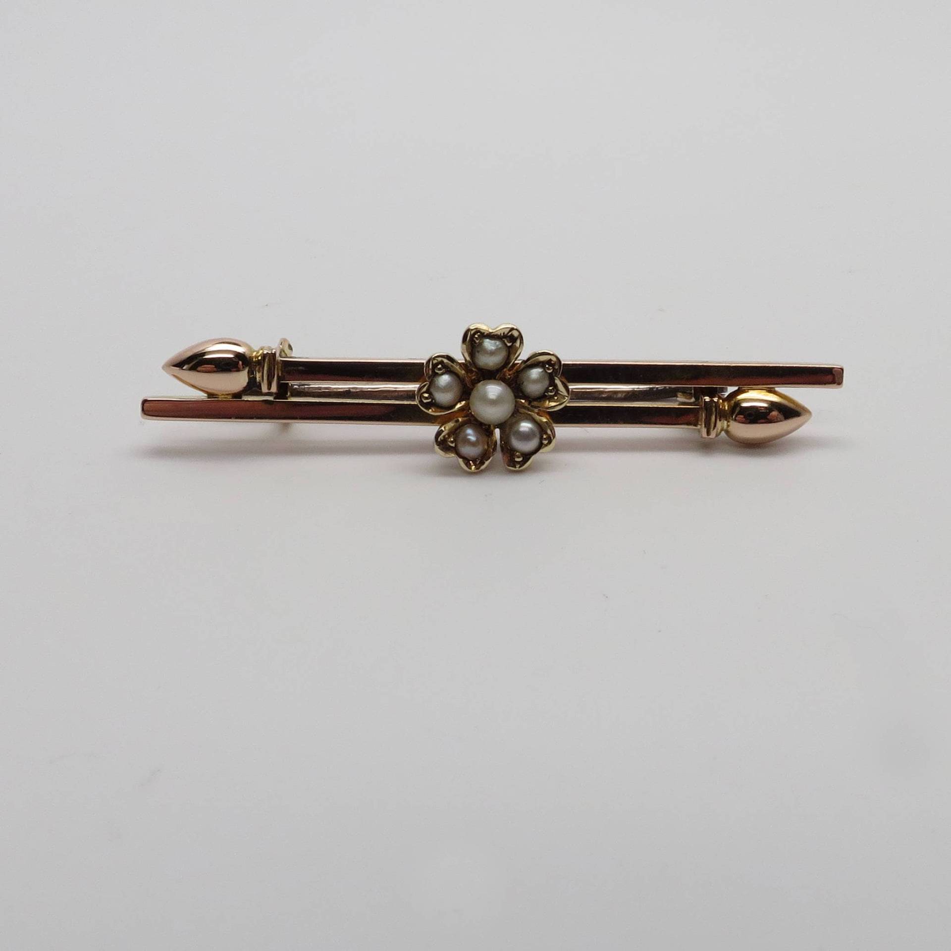 Wunderschöne Antike Edwardian 14K Gelbgold Perle Blume Bar Pin/1, 75 "Lange Brosche 2, 3 Gramm von ArlieJewelryEtc
