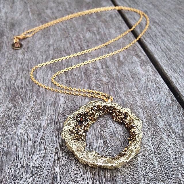 Eliza Gold Druzy Achat Edelstein Halskette Mit Einer 30 Zoll Kabelkette Eliza Gold Druzy Achat Edelstein Halskette Mit Einer 30 Zoll Kabelkette von ArmWireJewelry