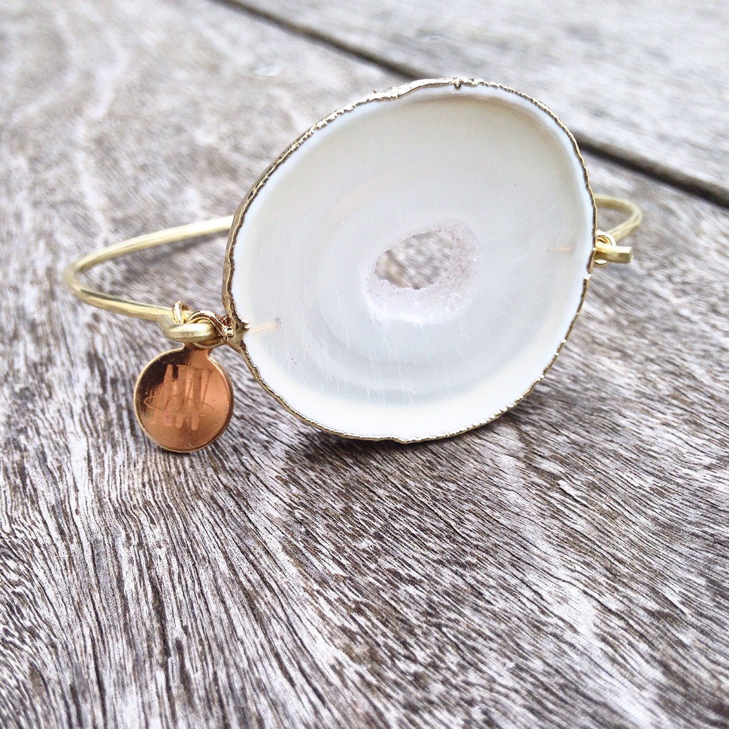 Huxley Weißer Achat Druzy Armband Huxley Weißer Achat Druzy Armband von ArmWireJewelry