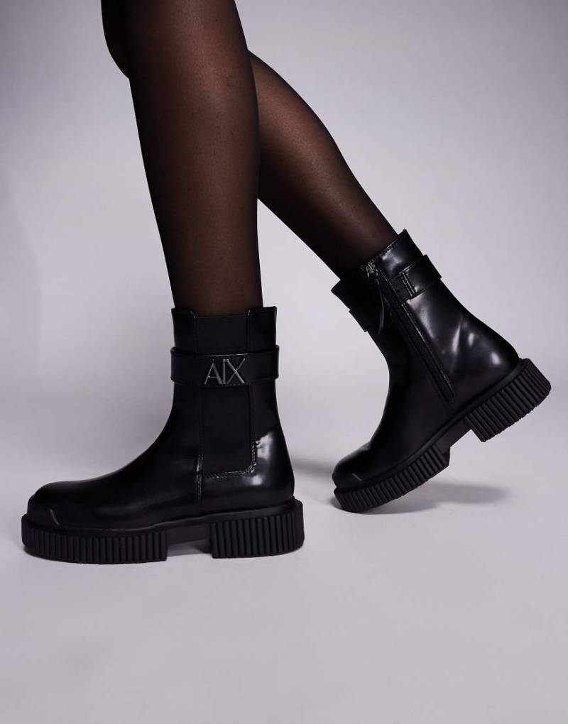 Armani Exchange - Ankle Boots in Schwarz mit Logo-Schnalle von Armani Exchange