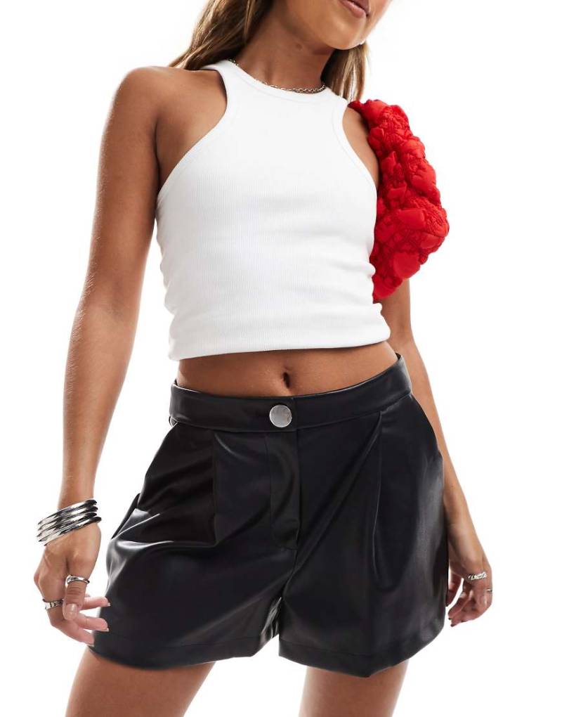 Armani Exchange - Shorts aus Kunstleder in Schwarz von Armani Exchange