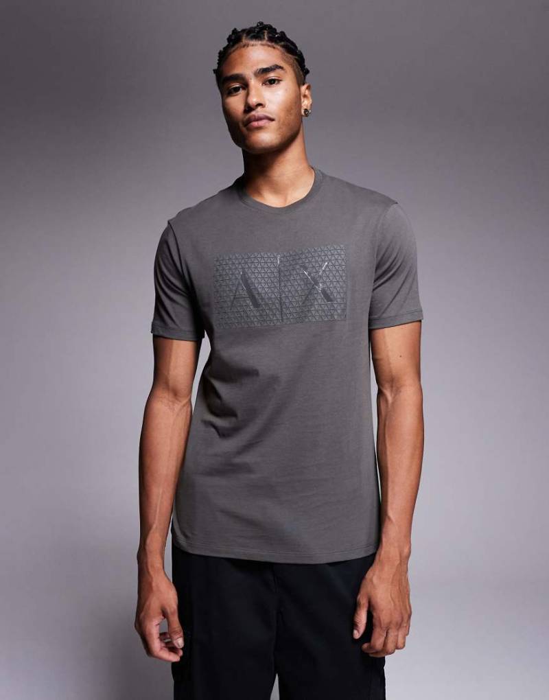 Armani Exchange - T-Shirt in Grün mit mittigem Logo von Armani Exchange