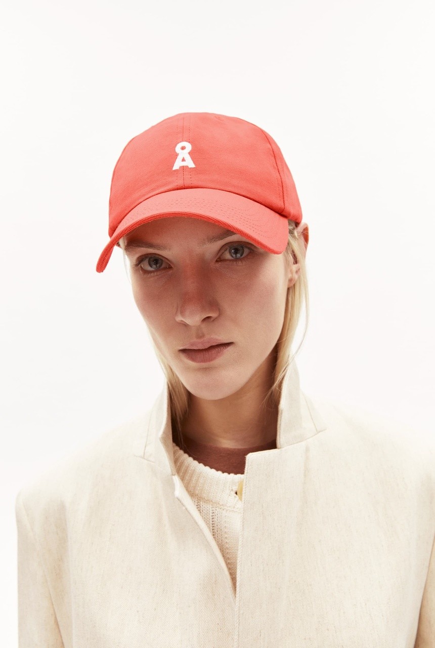 YENAAS BOLD | Armedangels | vegane Cap | poppy red | One ... von Armedangels