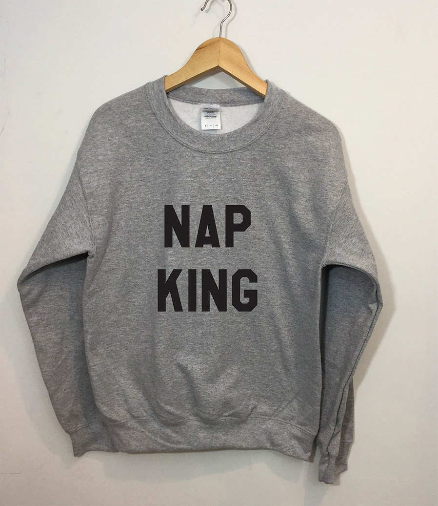 Nicky King Lustiges Sweatshirt Gemütlicher Pullover Nicky King Lustiges Sweatshirt Gemütlicher Pullover von ArmiTee