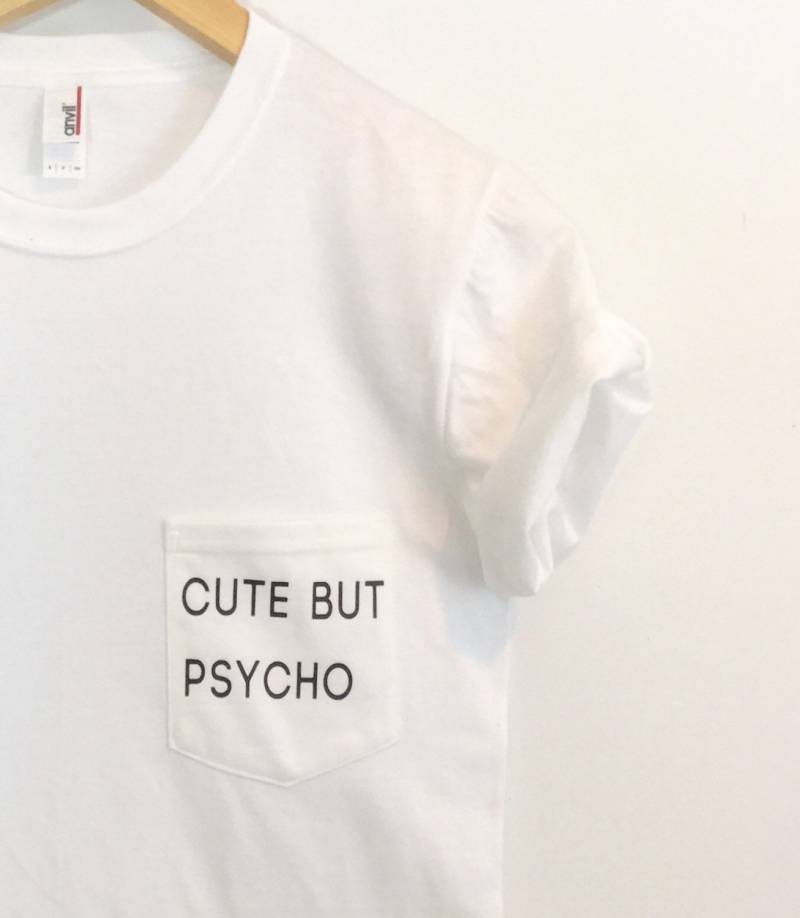Süßes But Psycho Pocket Weißes T-Shirt Süßes But Psycho Pocket Weißes T-Shirt von ArmiTee
