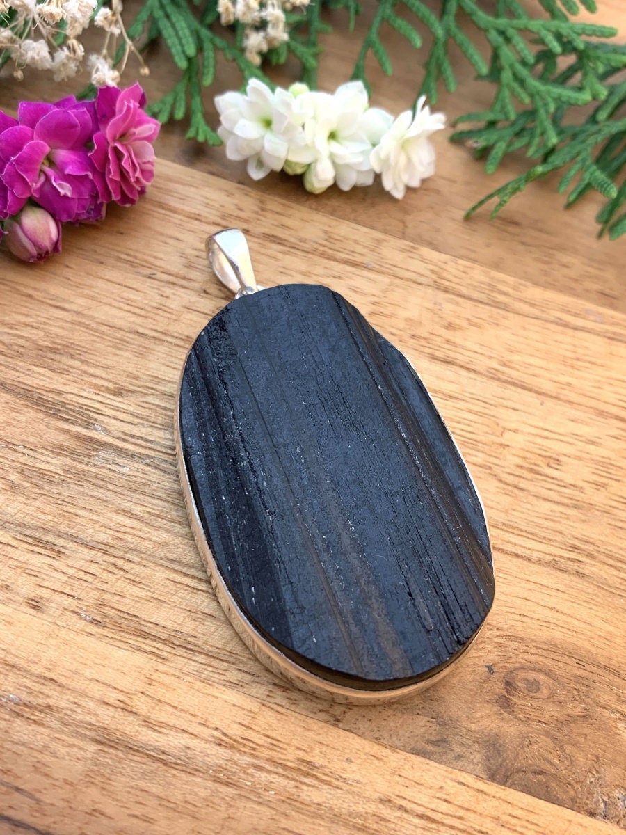 Schwarzer Turmalin Anhänger - Xl Schwarzer Turmalin Anhänger - Xl von ArnavaJewelry