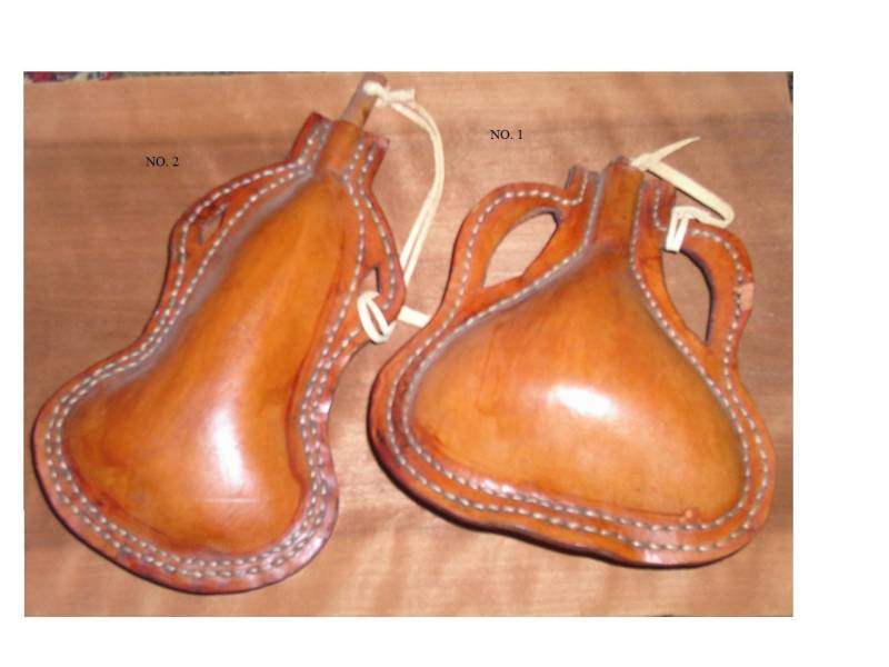 Flaschen Aus Leder Im Maßstab 3/4 von ArnoldsLeatherGoods