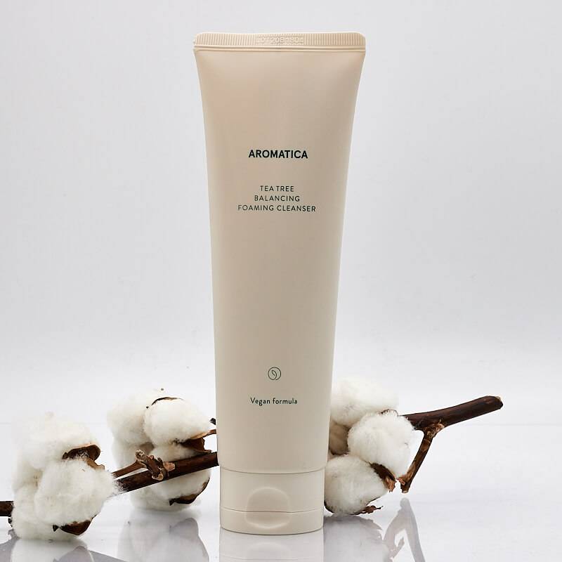 Aromatica Tea Tree Balancing Foaming Cleanser von Aromatica