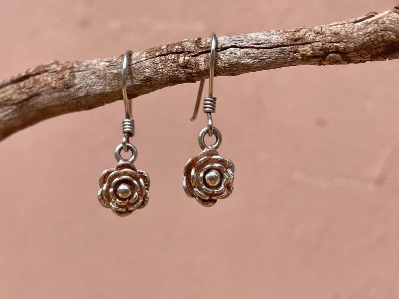 Silber Blumen-Ohrring von ArtAndean