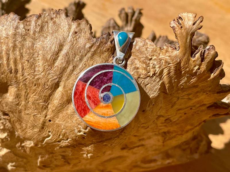 Silber Bunte Spirale Anhänger von ArtAndean
