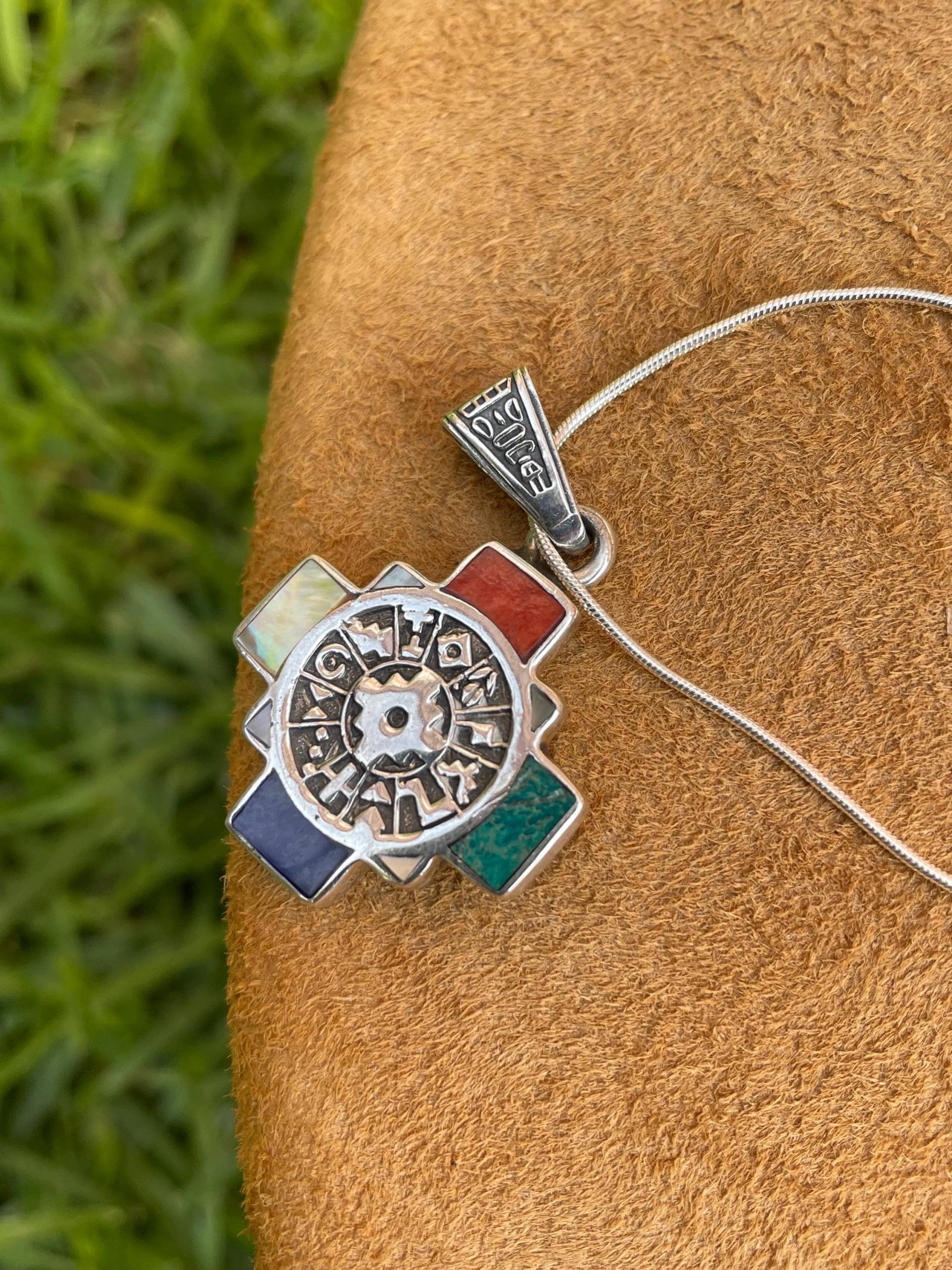 Wendbarer Bunter Silber Chakana Und Inka Symbol Anhänger von ArtAndean