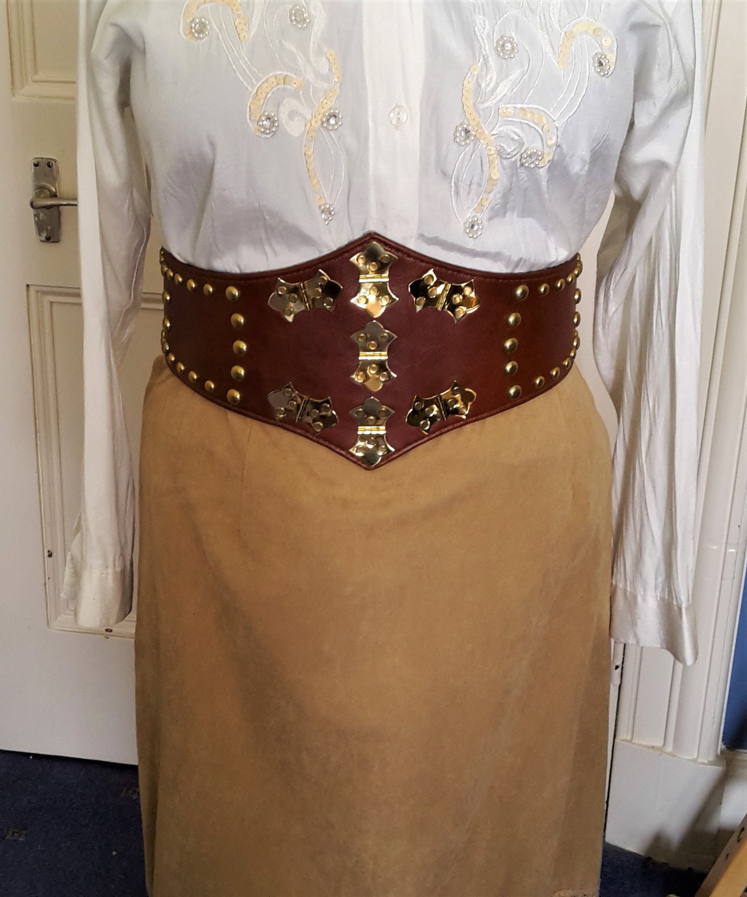 Messing Scharnier Steampunk Taille Cincher Messing Scharnier Steampunk Taille Cincher von ArtBagsByDanielle