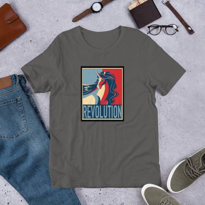 Swift Wind Revolution T-Shirt von ArtByNicoleFinney