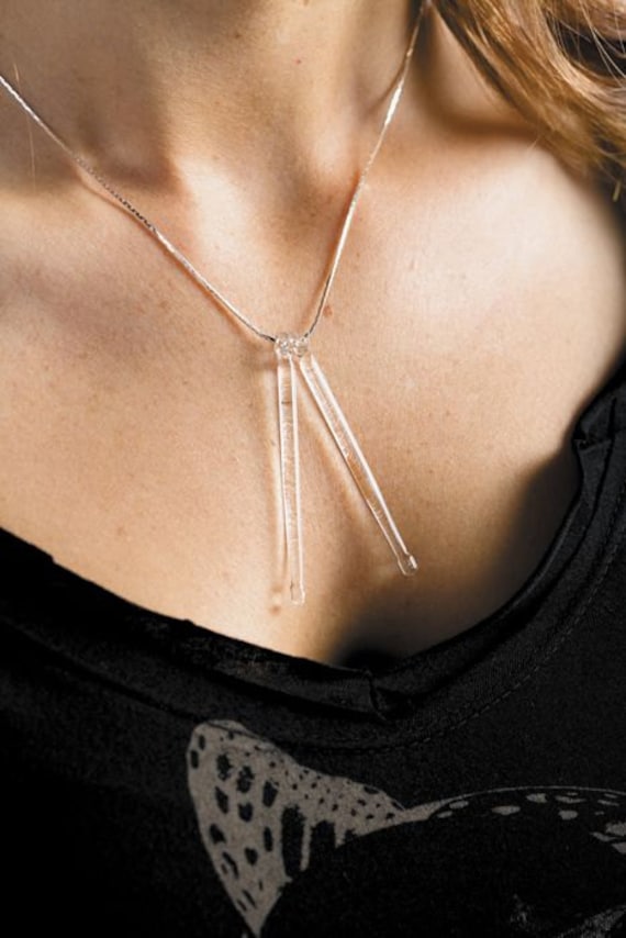 stevielovelight -Crystal Light - Crystal Clear Glas Trommelstäbchen Anhänger/Halskette von ArtByStevieLovelight