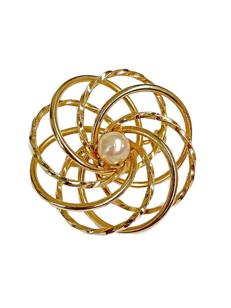 Vintage Atomic Spirograph Geformte Gold-Ton-Metall-Brosche Mit Faux Pearl Center von ArtDecoDame