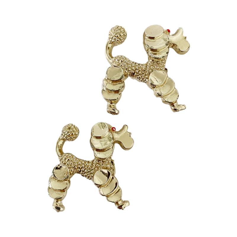 Vintage Pudel Pin Broschen Aus Goldfarbenem Metall Mit Rotem Auge von ArtDecoDame