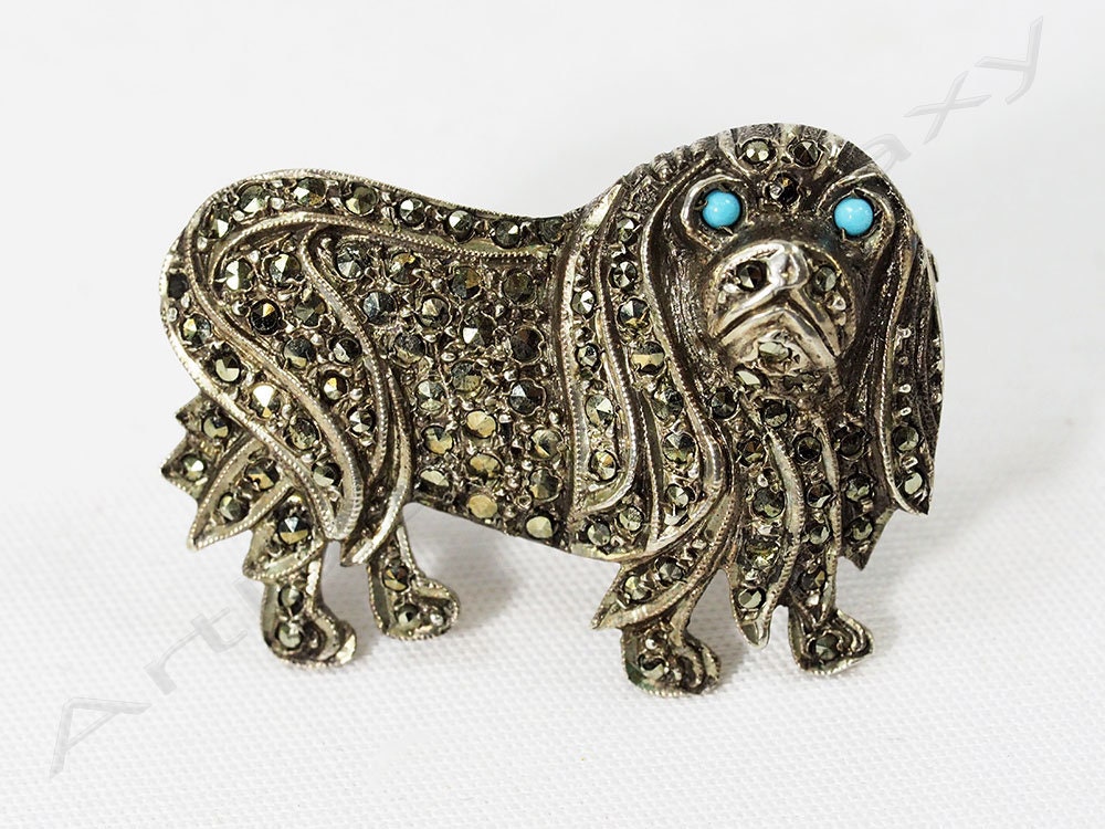 Art Deco Silber-Türkis & Markasit Spaniel Brosche von ArtDecoGalaxy