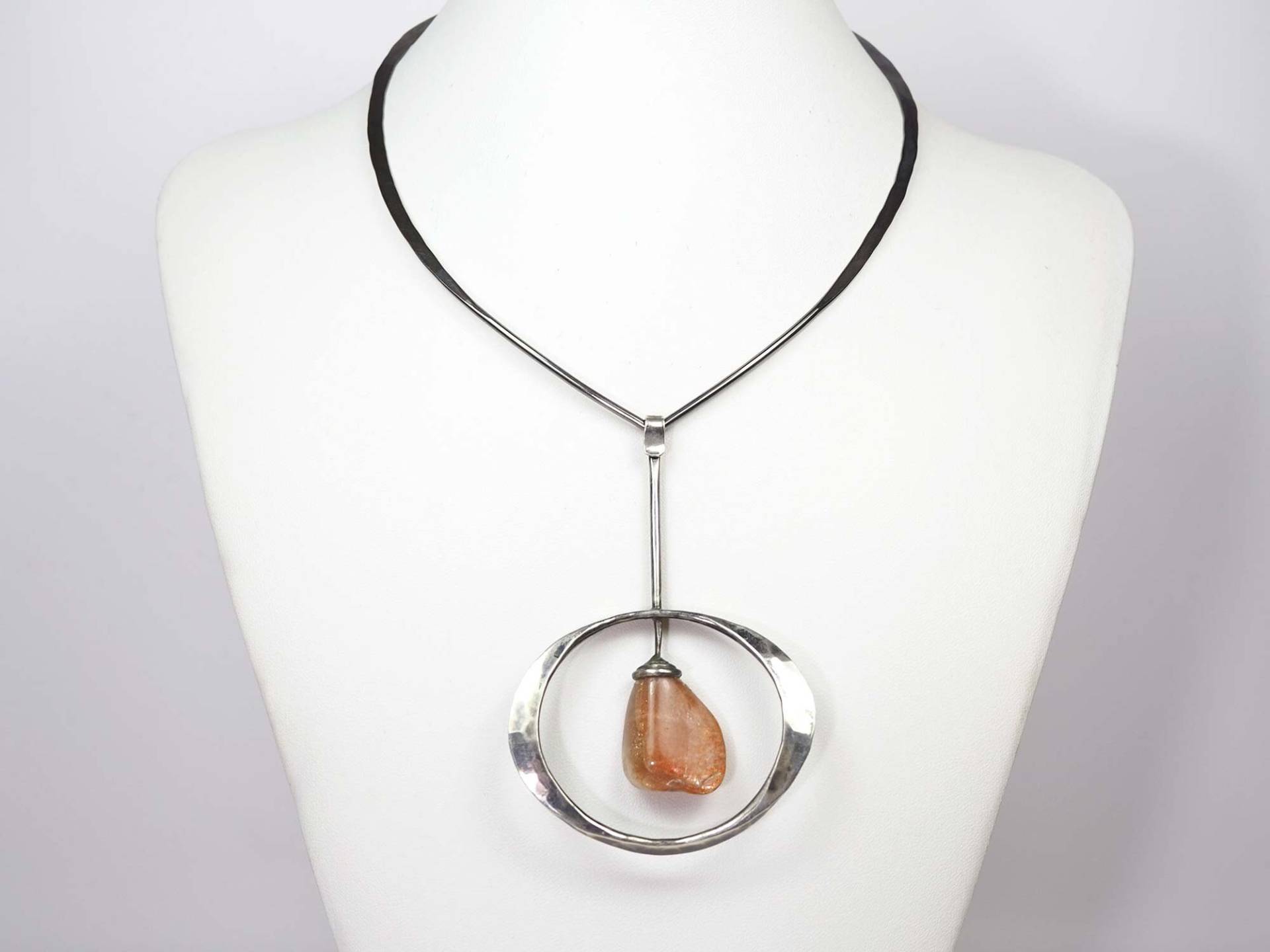 Tone Vigeland Norwegen Modernist Silber Achat Anhänger W/Halskette-Circa 1960Er Jahre von ArtDecoGalaxy