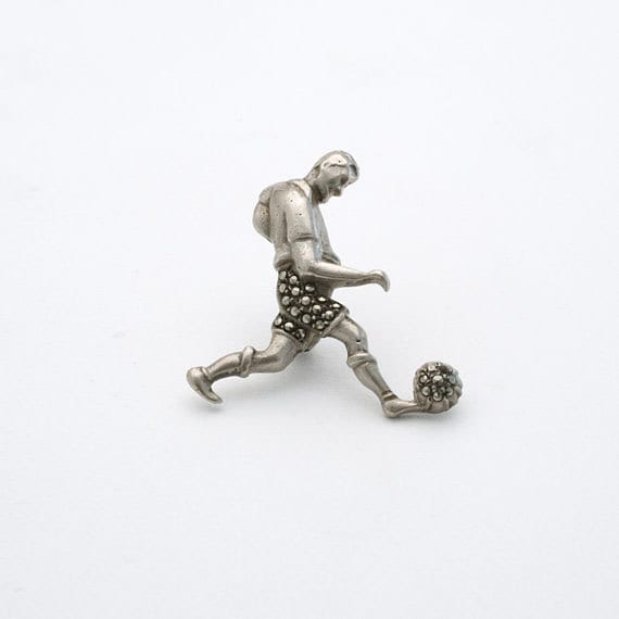 Kleine Silberbrosche Fußballspieler // Fußball Anstecker Schmuck Der 1920Er Jahre Deutsche Art Deco Brosche Zierlicher von ArtDecoratif