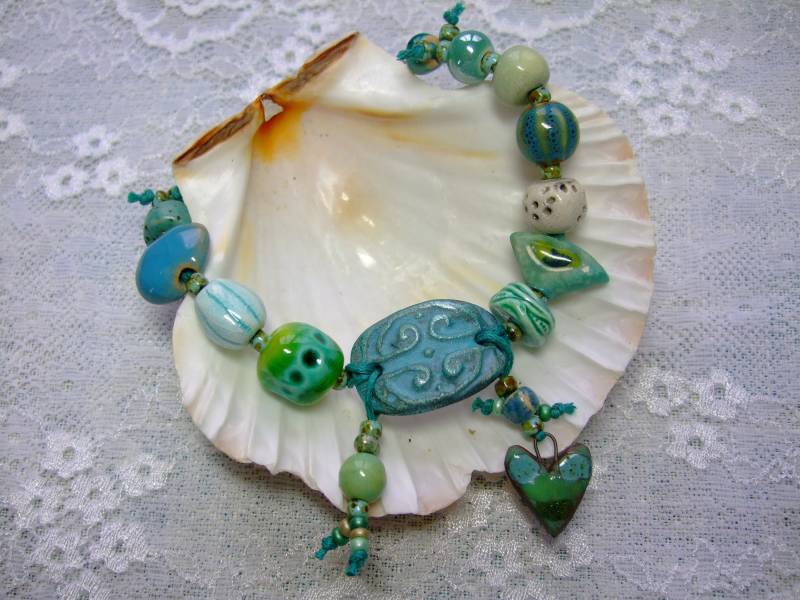 Boho Keramik Perlen Armband Vogelperle von ArtDesignBySu