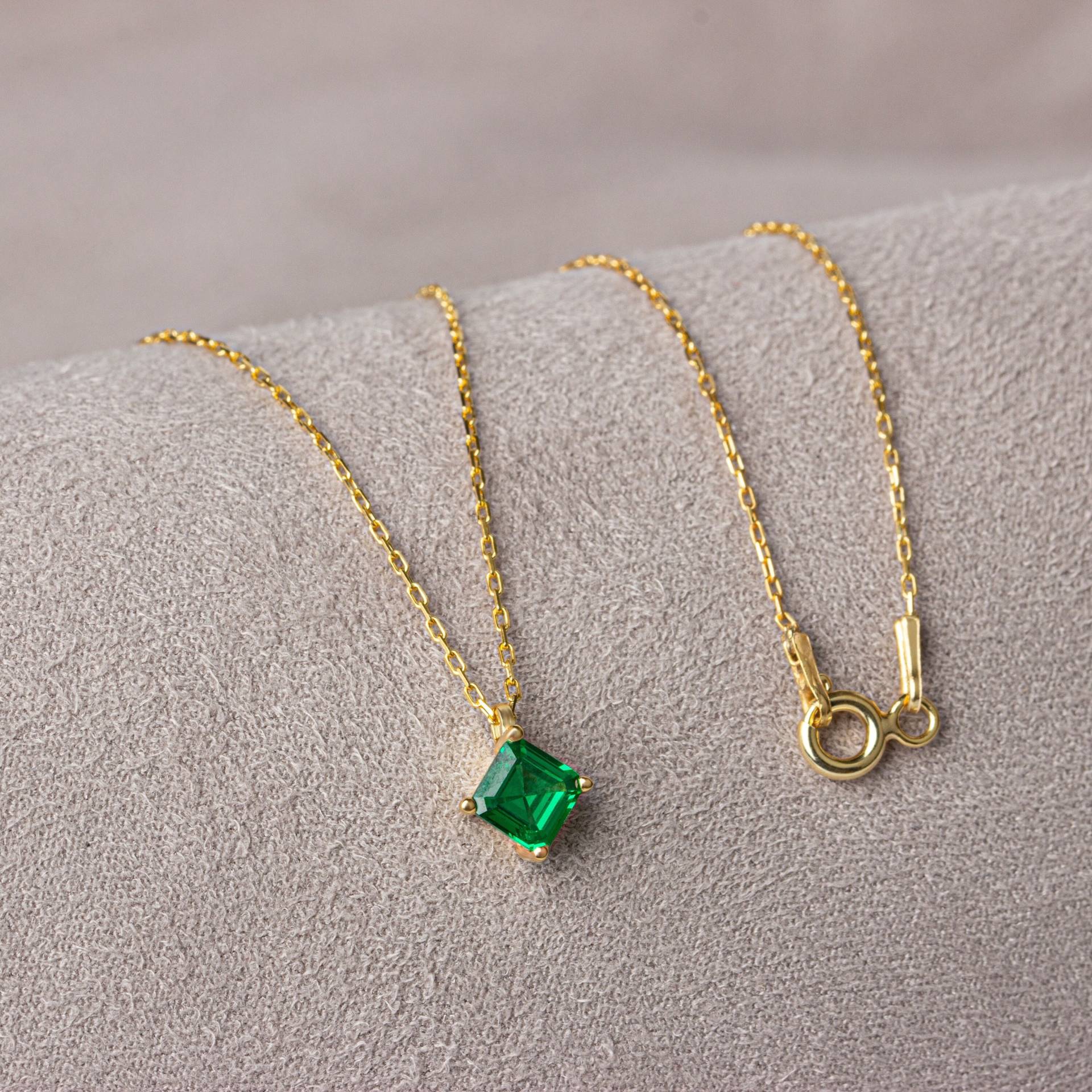 Platz Smaragd Halskette, 14K 10K Solid Gold Anhänger, Mai Birthstone Schmuck von ArtDiamonds