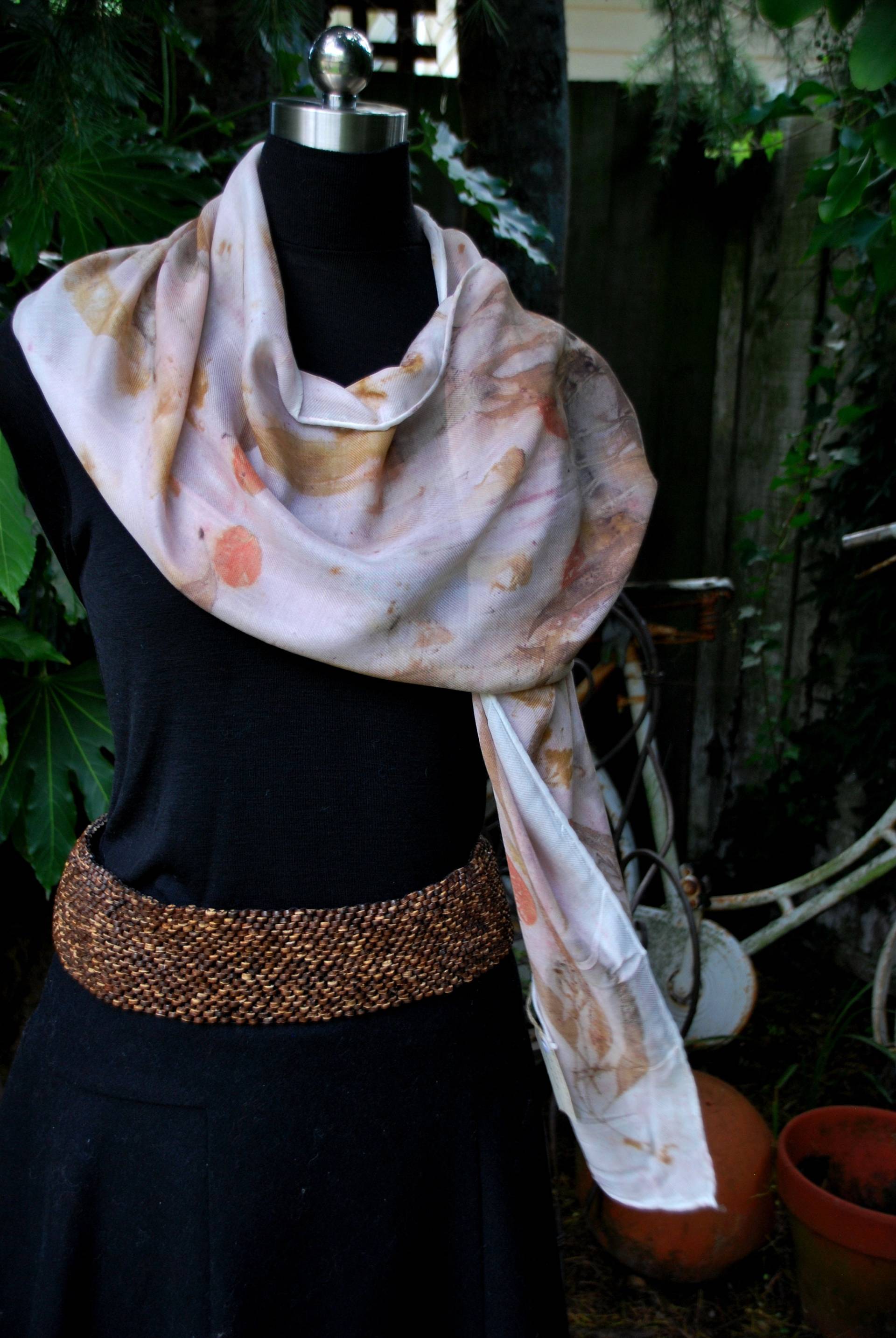 Merino Und Seide Mischung Luxus Schal. Eco-Gedruckt. Zarte Farbstoffe von ArtFibreDesigNZ