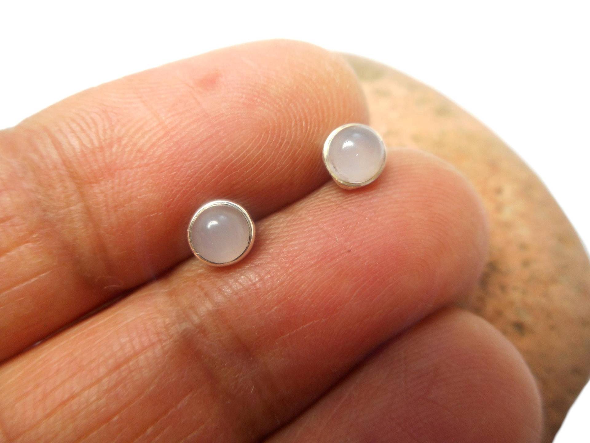 Kleine Runde Rosa Rosenquarz Sterling Silber Ohrstecker - 4 Mm von ArtGeckoJewellery