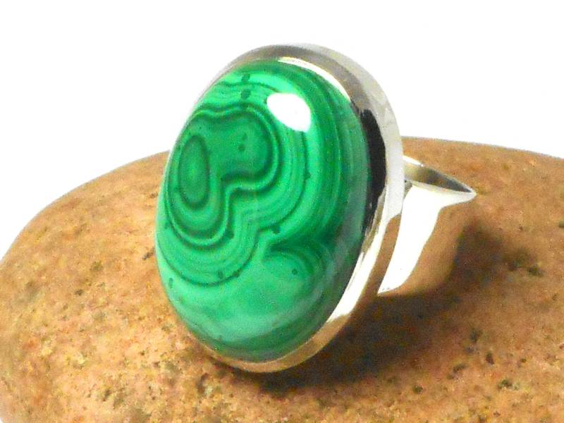 Ovale Grün Malachit Sterling Silber Edelstein 925 Ring - Grade "A' Größe S von ArtGeckoJewellery