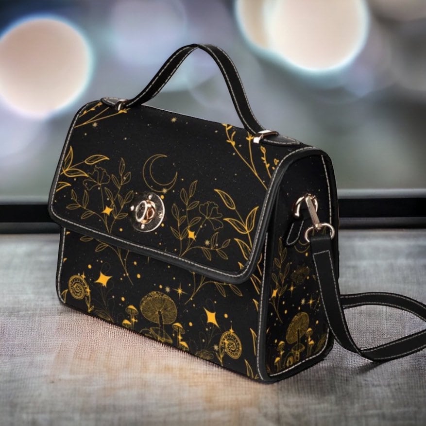 Halbmond Rosen Blumen Cross Body Geldbörse, Hexe Canvas Satchel Tasche, Süße Frauen Umhängetasche Handtasche Boho Geschenk Cottagecore Pilz Tasche von ArtGuion