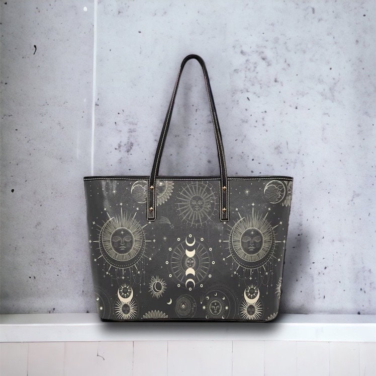 Hexe Tasche Boho Astrologie Witchy Celestial Vegan Leder Große Einkaufstasche, Pu-Leder Umhängetasche, Süße Goth Reißverschlusstasche Frauen von ArtGuion
