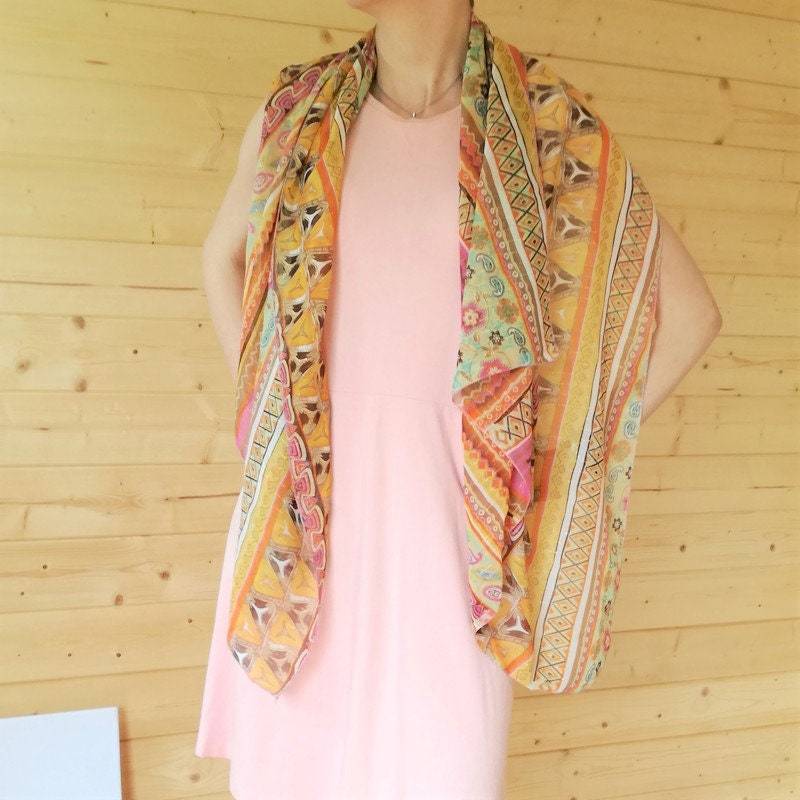 Chiffonschal in Gelb Und Regenbogen - Perfekt Für Hochzeiten von ArtHandStudio